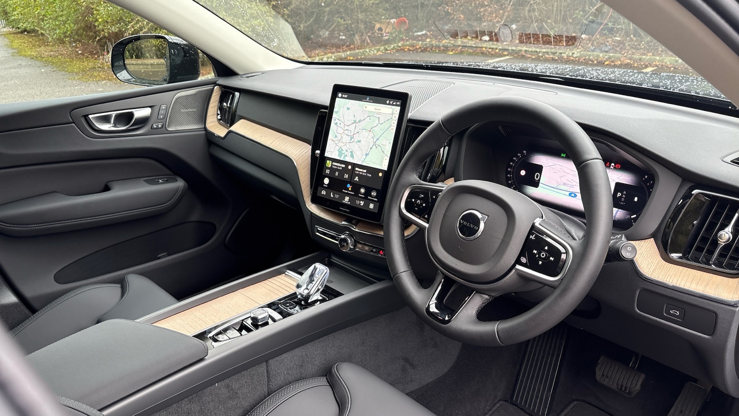 Used Volvo XC60 2025 for sale - 76653192: Photo 5