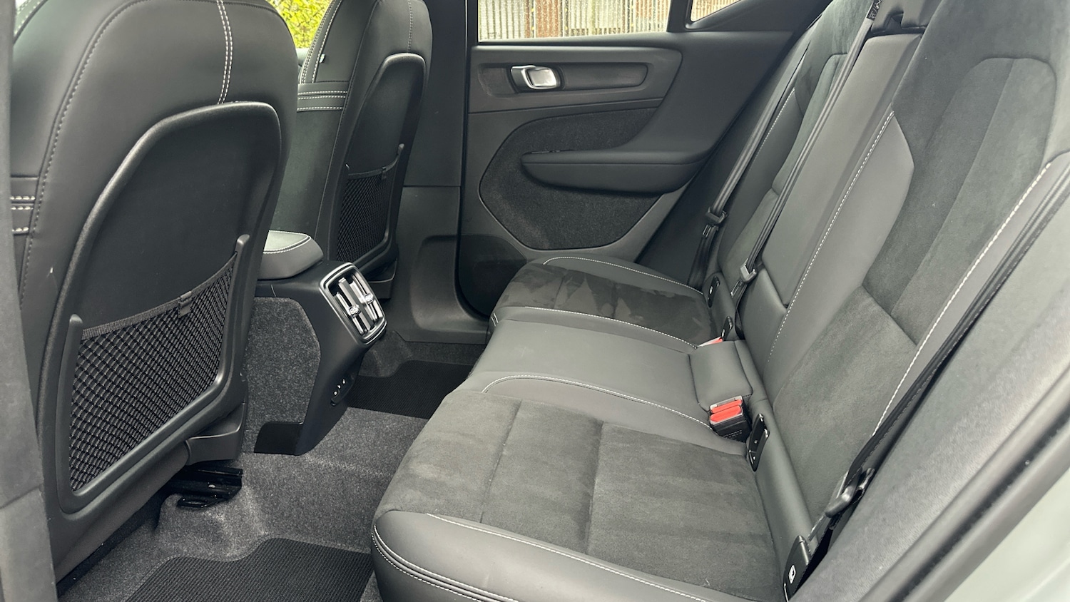 Used Volvo XC40 2024 for sale - 76653237: Photo 10