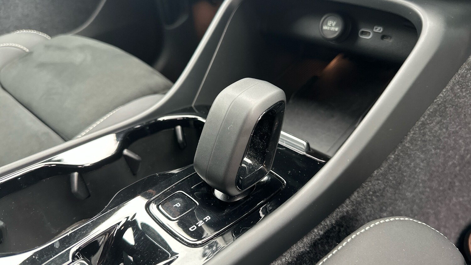 Used Volvo XC40 2024 for sale - 76653237: Photo 14