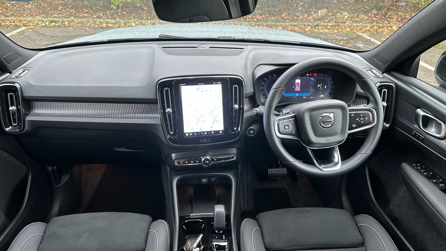 Used Volvo XC40 2024 for sale - 76653237: Photo 20