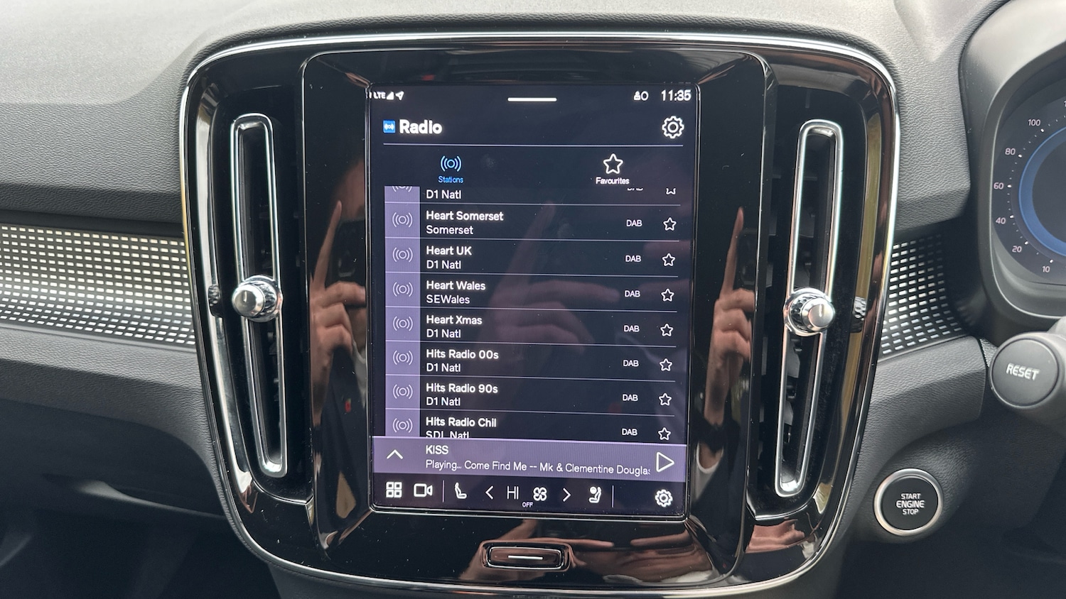 Used Volvo XC40 2024 for sale - 76653237: Photo 30