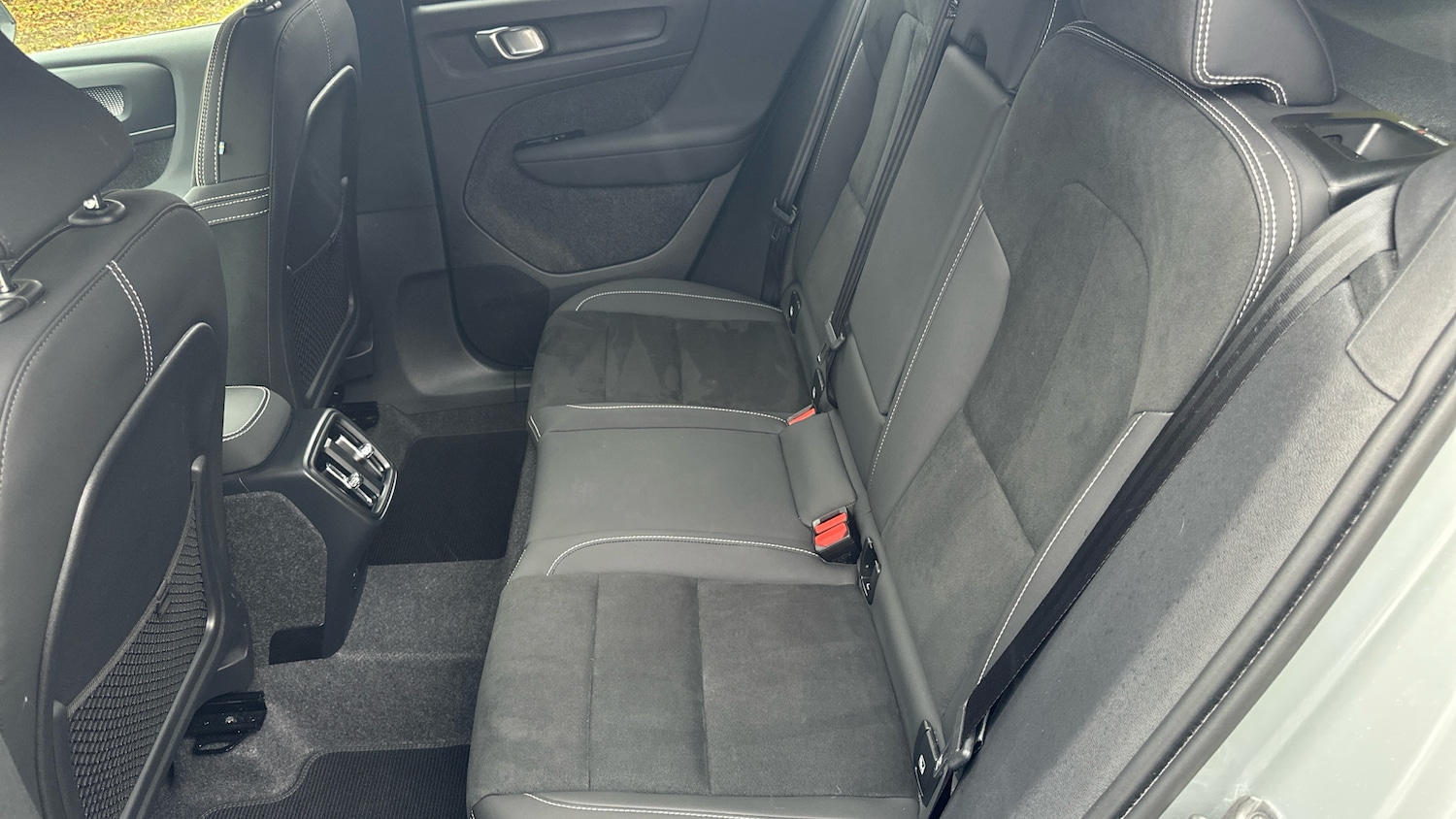 Used Volvo XC40 2024 for sale - 76653237: Photo 33