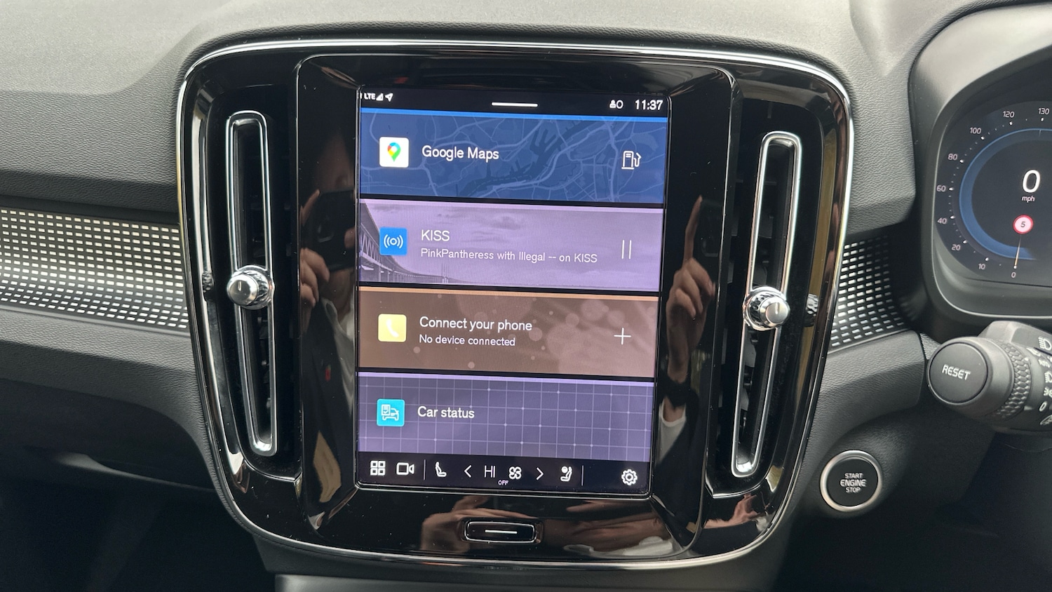 Used Volvo XC40 2024 for sale - 76653237: Photo 36