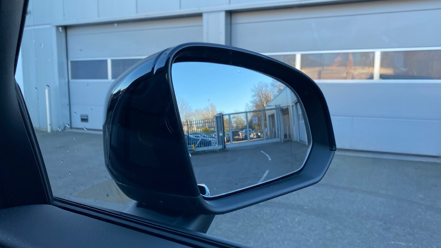 Used Volvo XC40 2023 for sale - 77079437: Photo 27