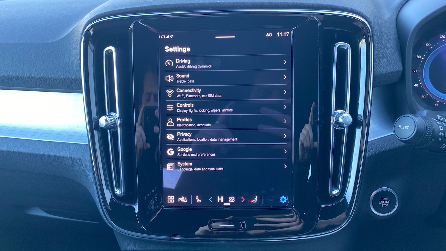 Used Volvo XC40 2023 for sale - 77079437: Photo 31