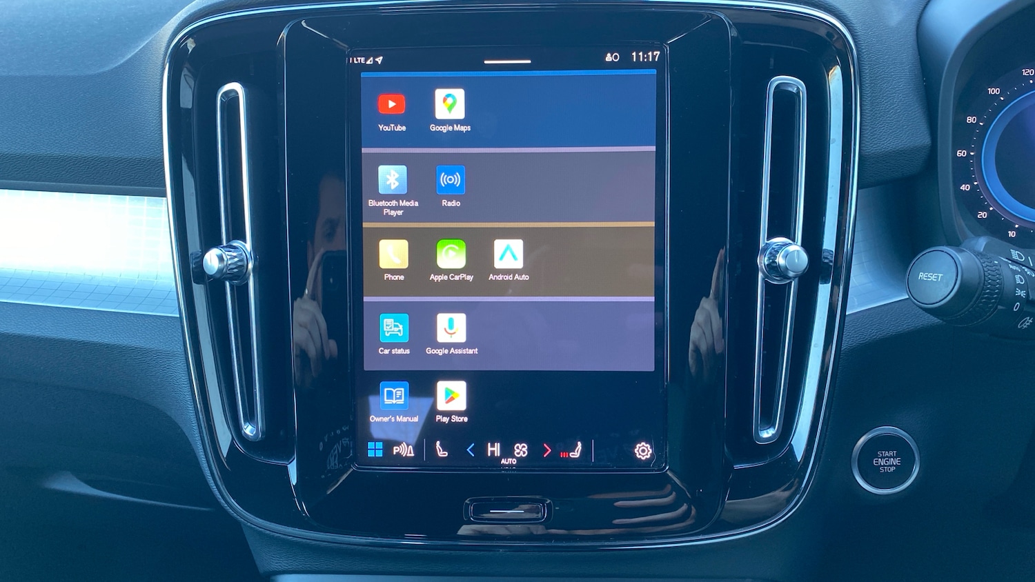 Used Volvo XC40 2023 for sale - 77079437: Photo 35