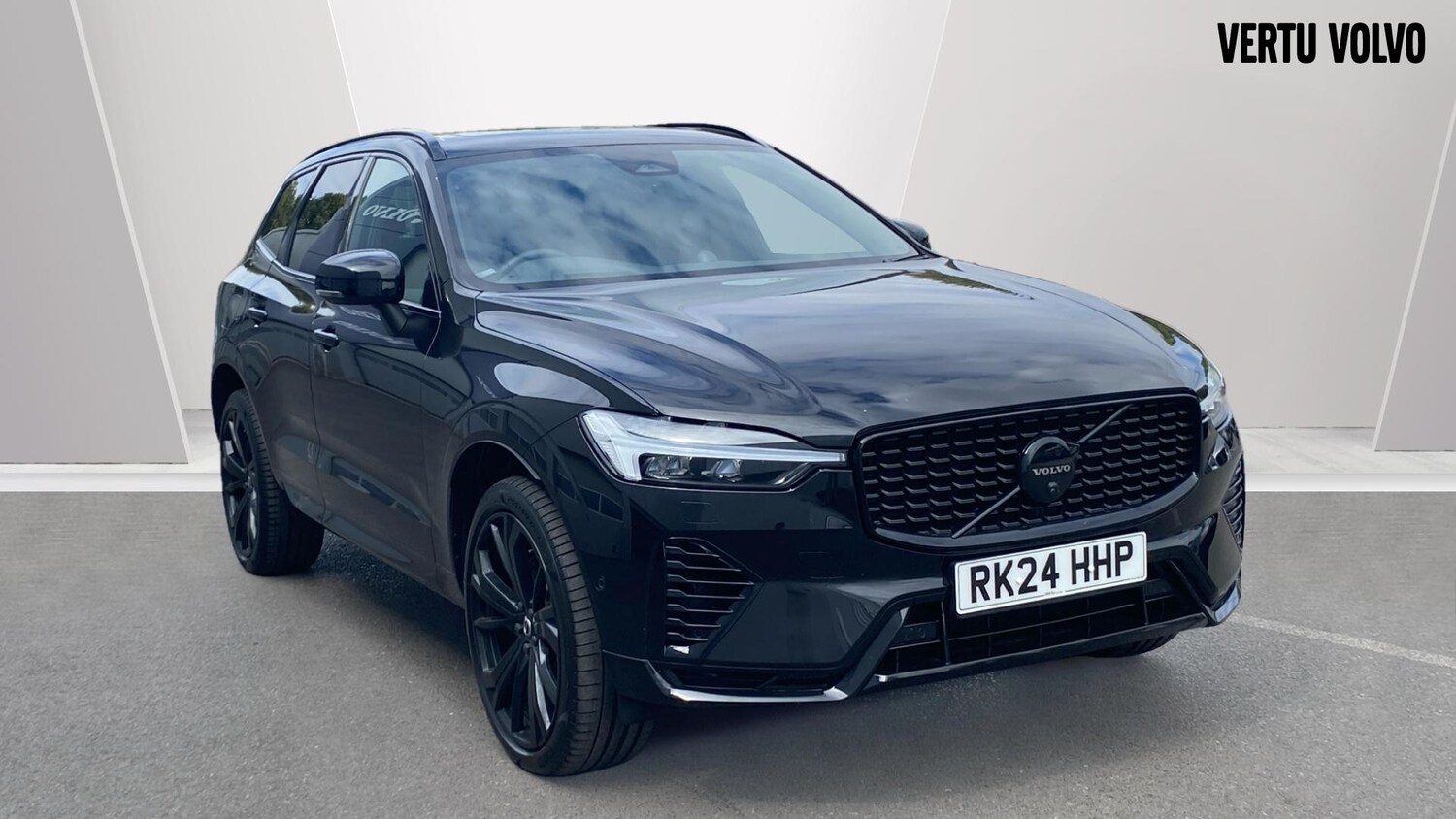 Used Volvo XC60 2024 for sale - 76653252: Photo 1