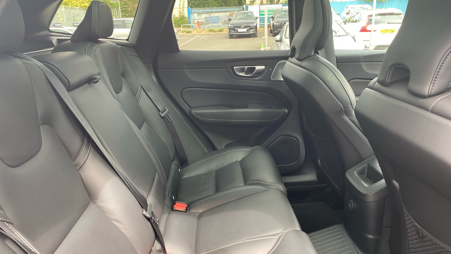 Used Volvo XC60 2024 for sale - 76653252: Photo 10