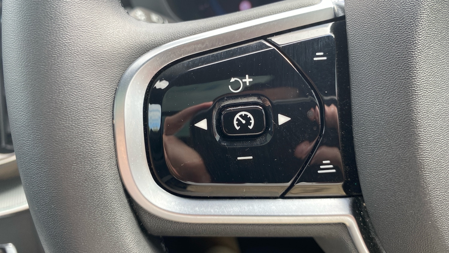 Used Volvo XC60 2024 for sale - 76653252: Photo 18