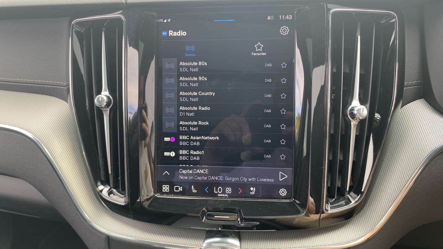 Used Volvo XC60 2024 for sale - 76653252: Photo 28