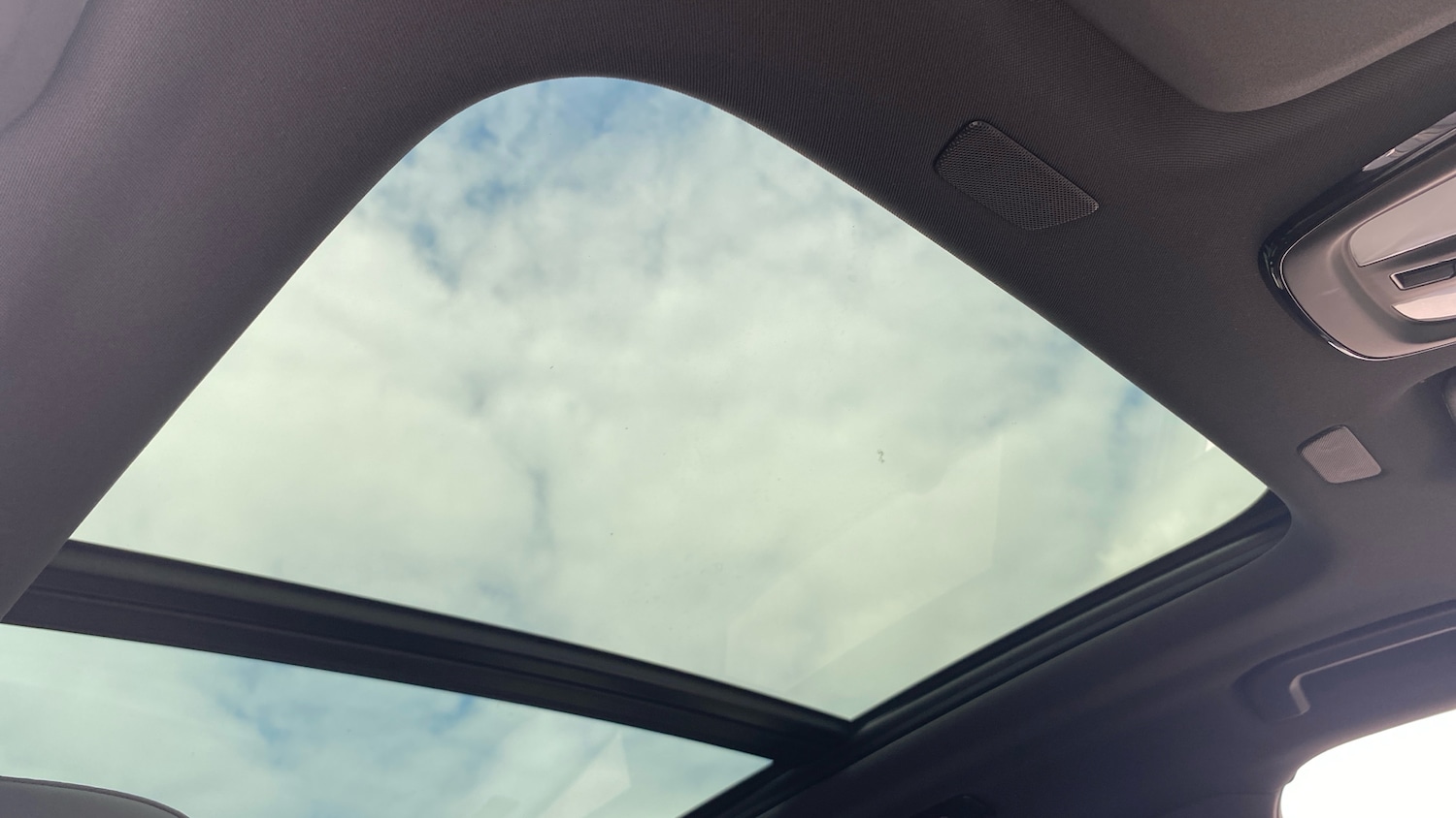 Used Volvo XC60 2024 for sale - 76653252: Photo 31