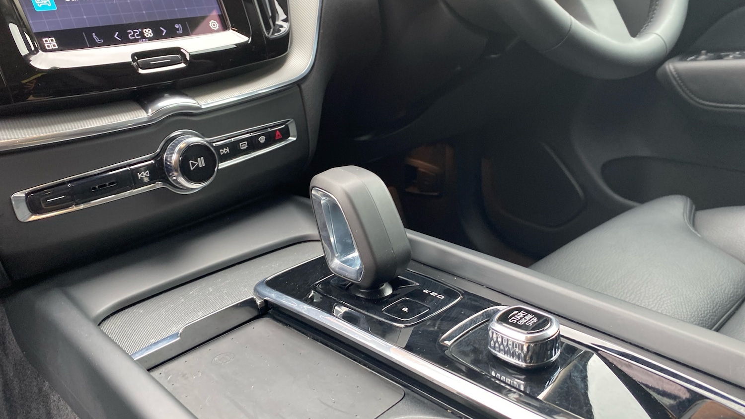 Used Volvo XC60 2023 for sale - 76653255: Photo 14