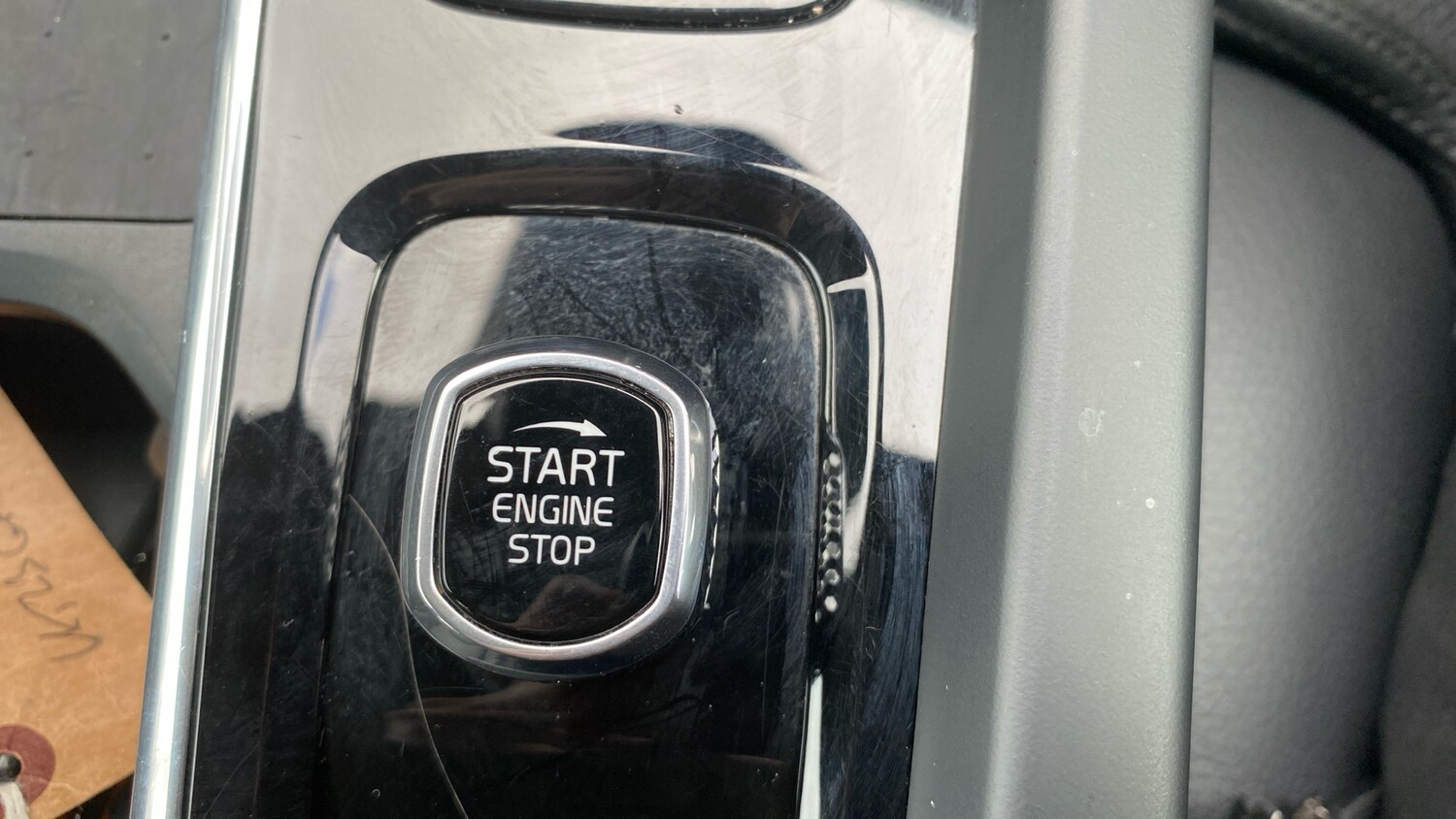 Used Volvo XC60 2023 for sale - 76653255: Photo 23