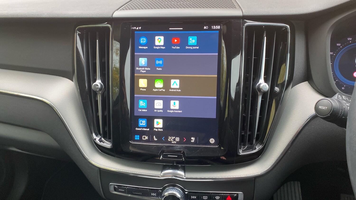 Used Volvo XC60 2023 for sale - 76653255: Photo 38