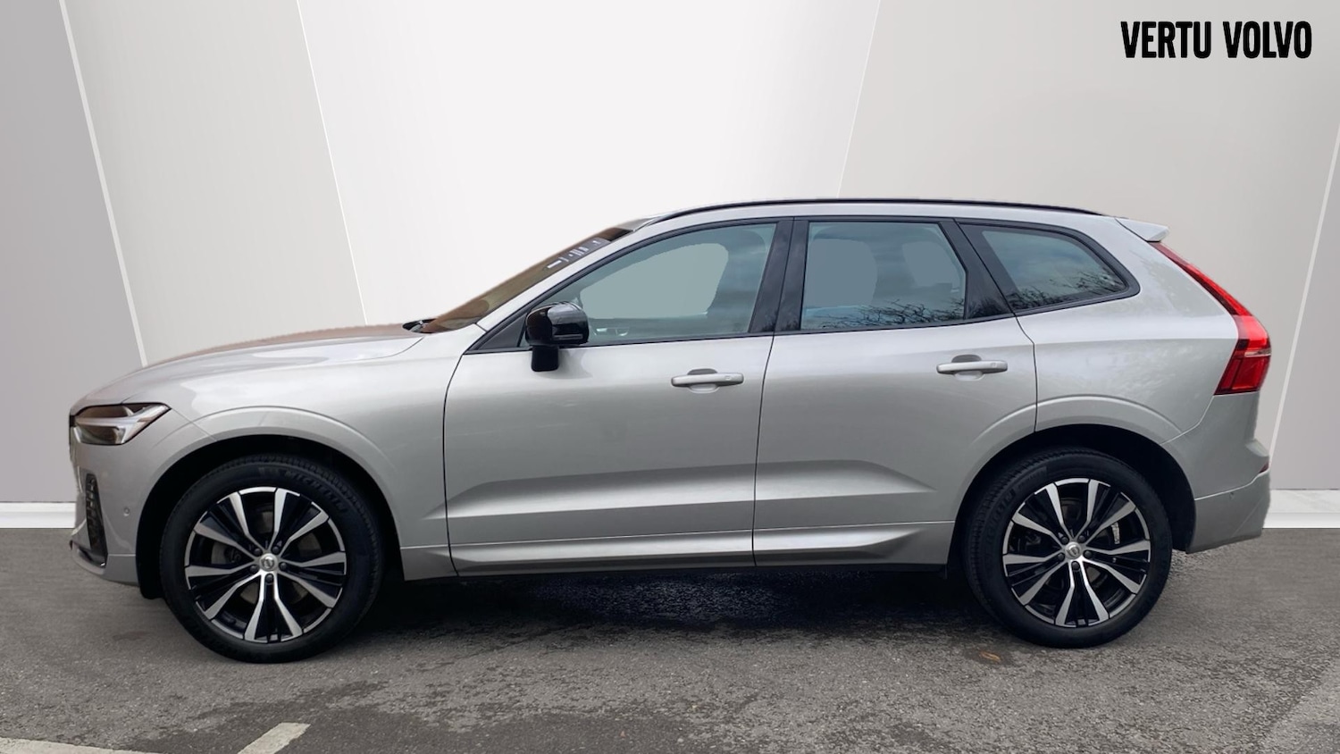 Used Volvo XC60 2023 for sale - 76653255: Photo 8