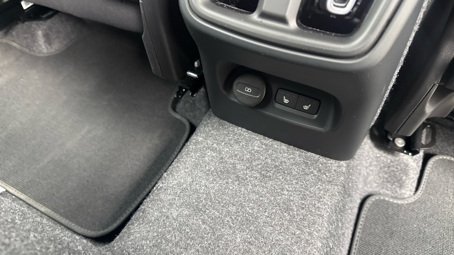 Used Volvo XC40 2026 for sale - 78149798: Photo 18