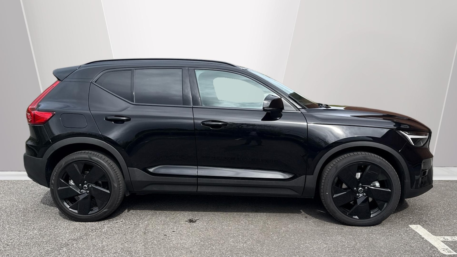 Used Volvo XC40 2026 for sale - 78149798: Photo 3