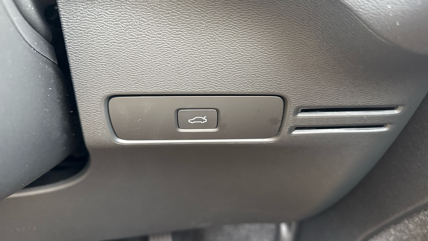 Used Volvo XC40 2026 for sale - 78149798: Photo 30