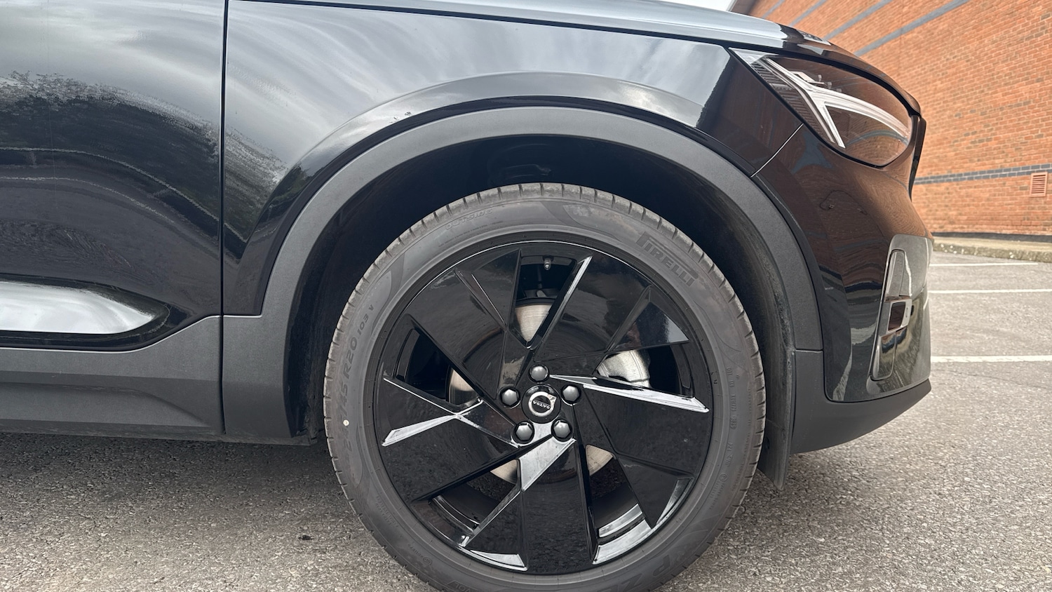 Used Volvo XC40 2026 for sale - 78149798: Photo 9