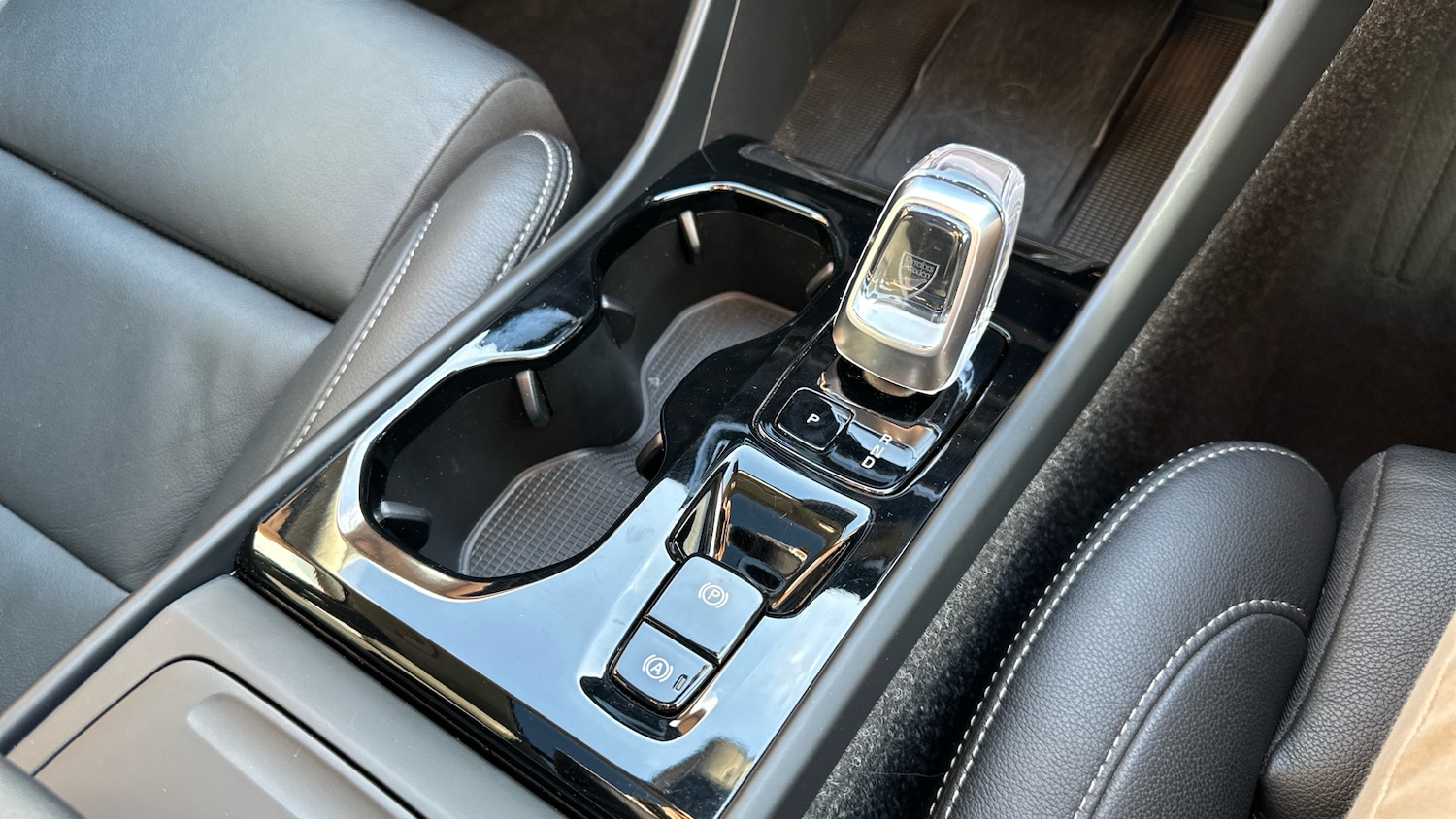 Used Volvo XC40 2025 for sale - 77803557: Photo 25