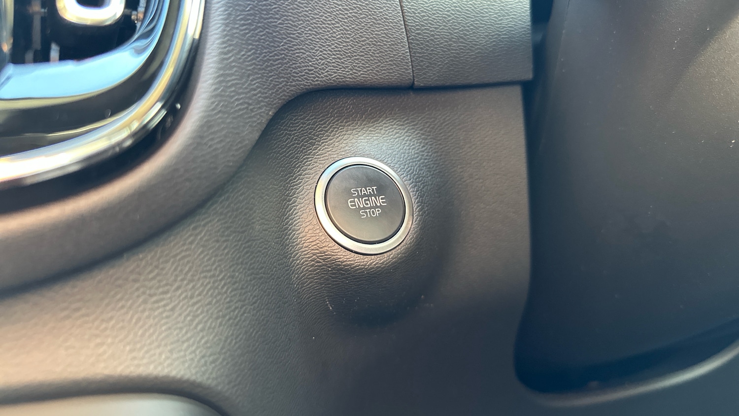 Used Volvo XC40 2025 for sale - 77803557: Photo 26