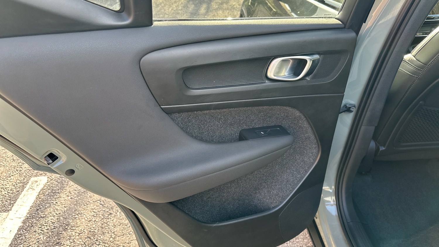 Used Volvo XC40 2025 for sale - 77803557: Photo 36