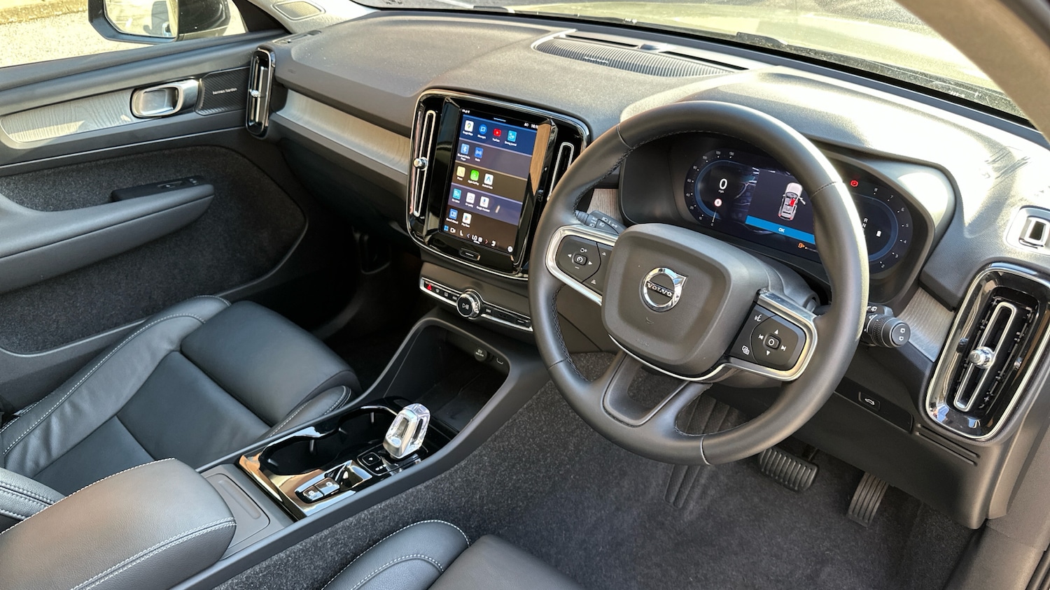 Used Volvo XC40 2025 for sale - 77803557: Photo 4