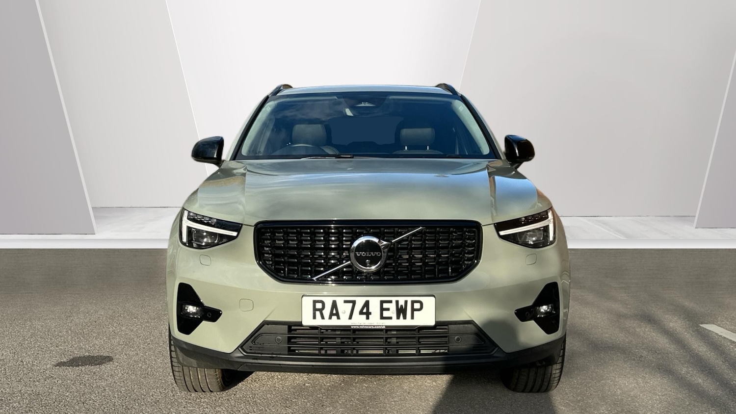 Used Volvo XC40 2025 for sale - 77803557: Photo 8