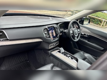 Used Volvo XC90 2023 for sale - 75596099: Photo