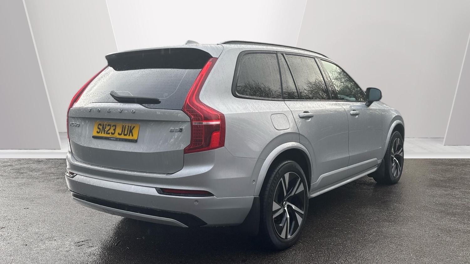 Used Volvo XC90 2023 for sale - 77517434: Photo 2