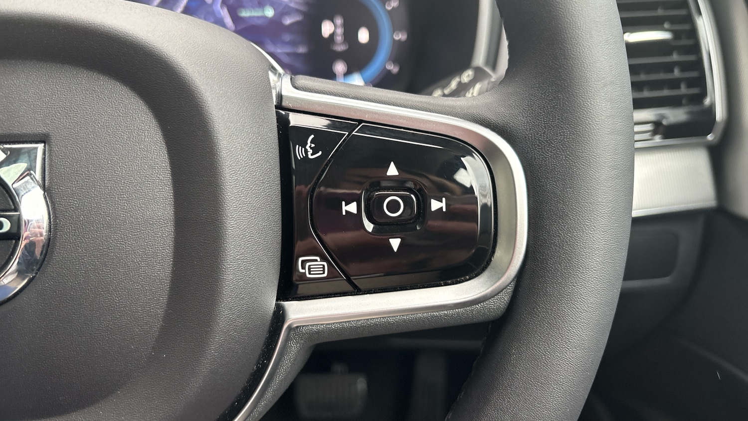 Used Volvo XC90 2023 for sale - 77517434: Photo 21