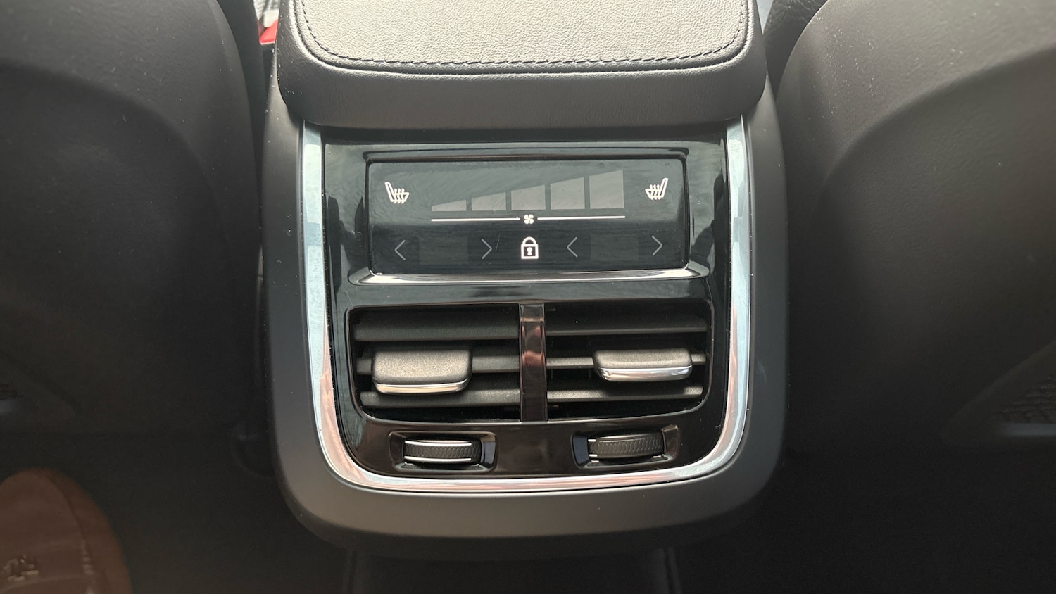 Used Volvo XC90 2023 for sale - 77517434: Photo 37