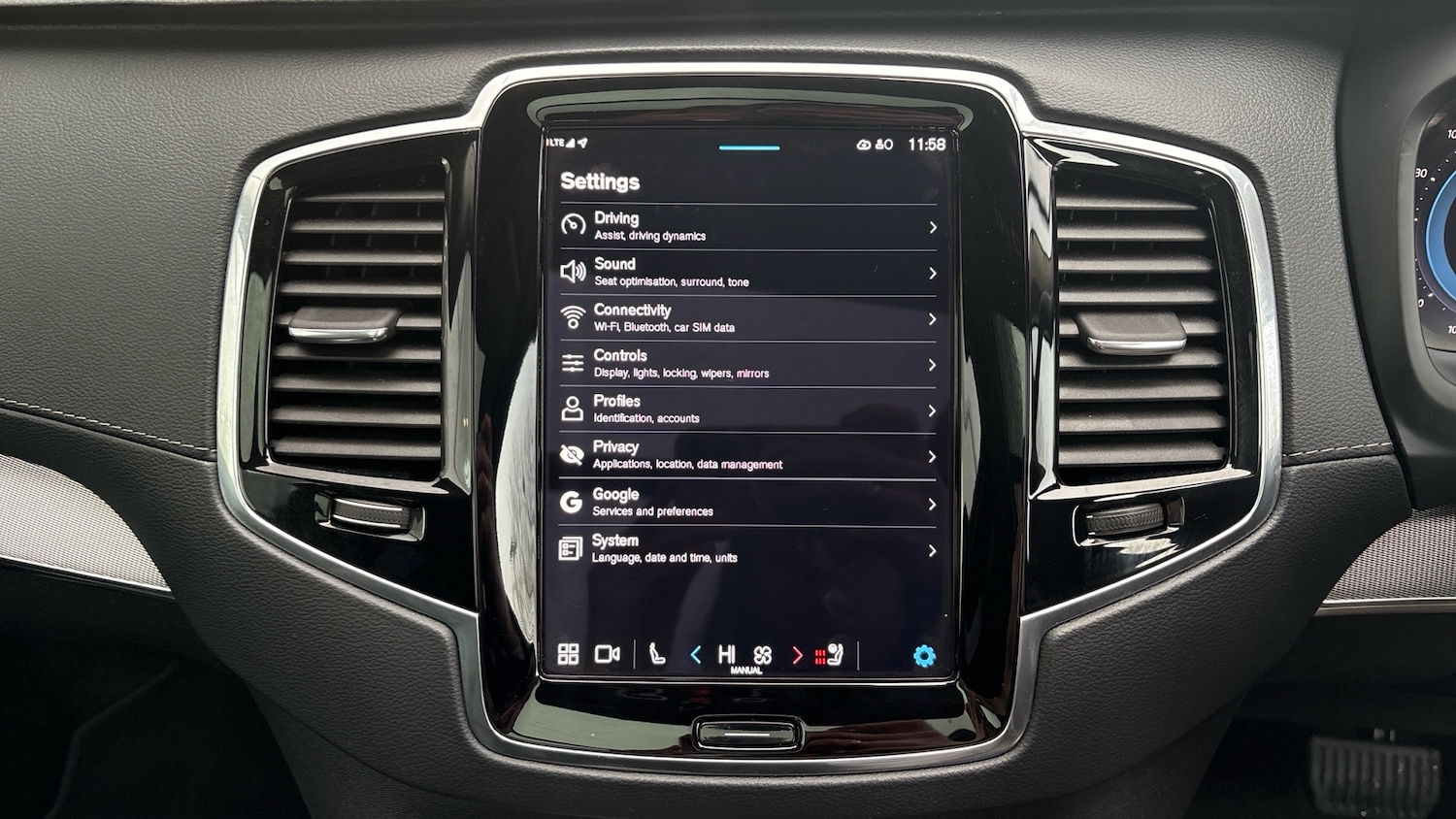 Used Volvo XC90 2023 for sale - 77517434: Photo 41