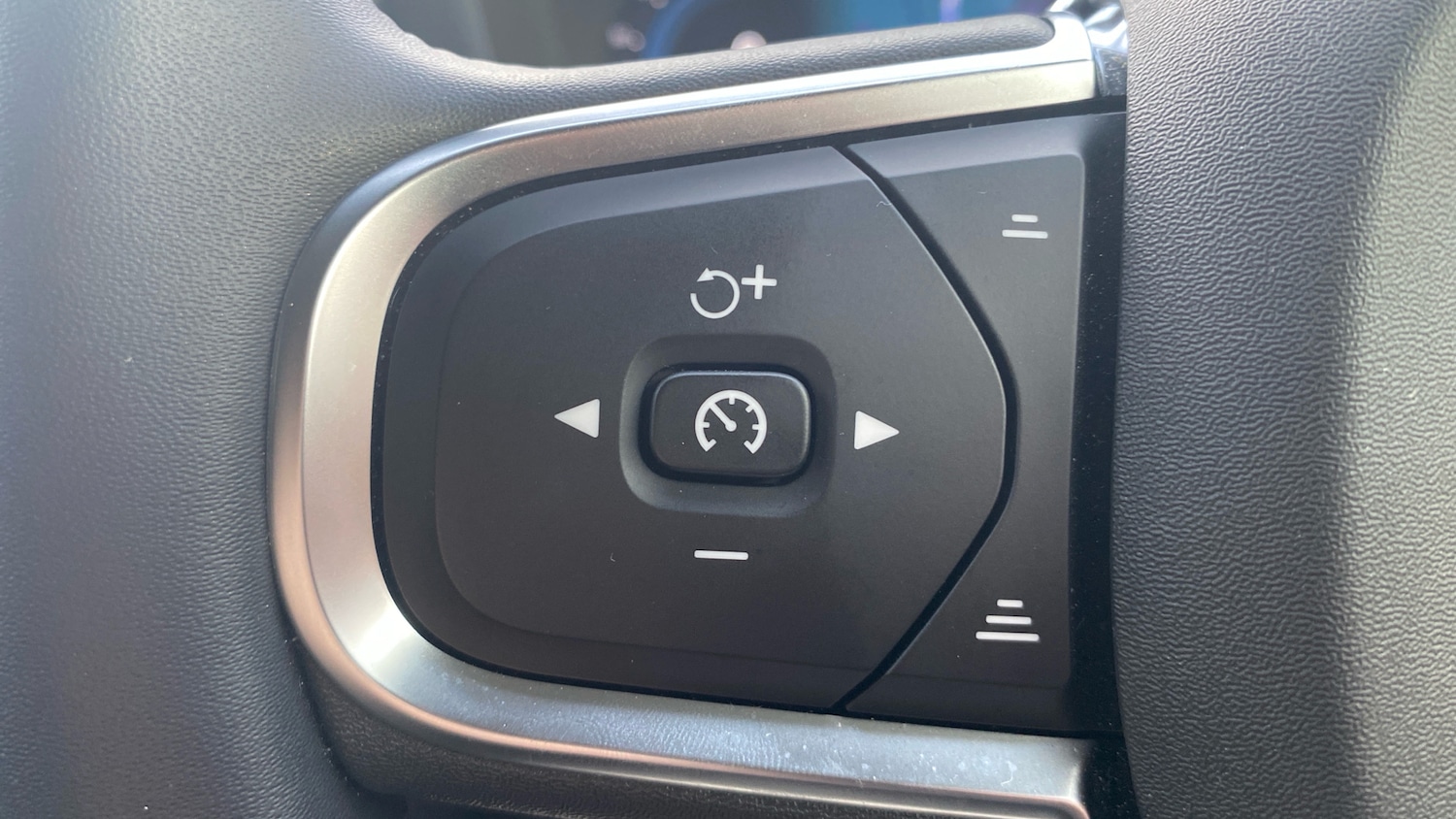 Used Volvo XC60 2024 for sale - 77450267: Photo 19