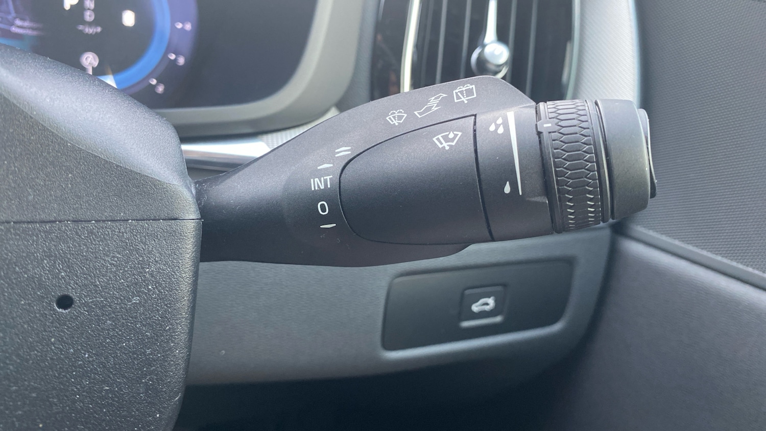 Used Volvo XC60 2024 for sale - 77450267: Photo 21