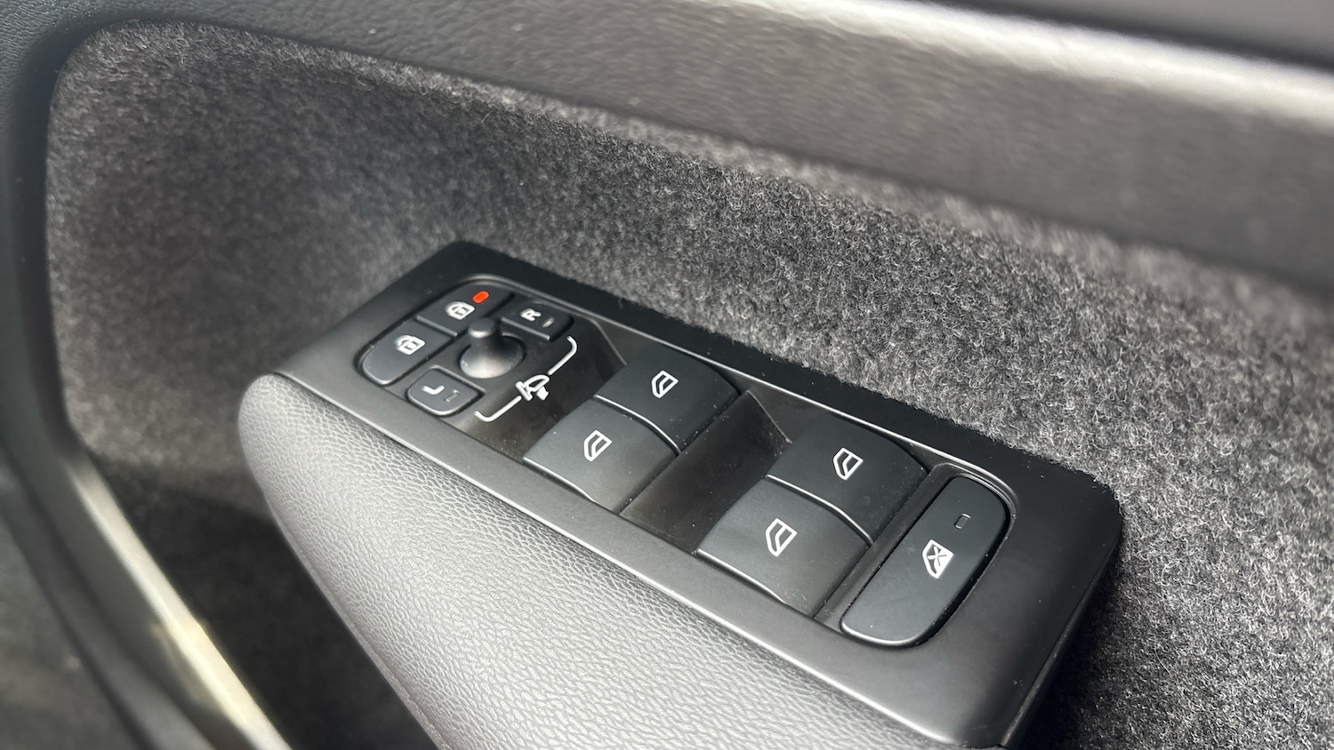 Used Volvo XC40 2022 for sale - 78084320: Photo 24