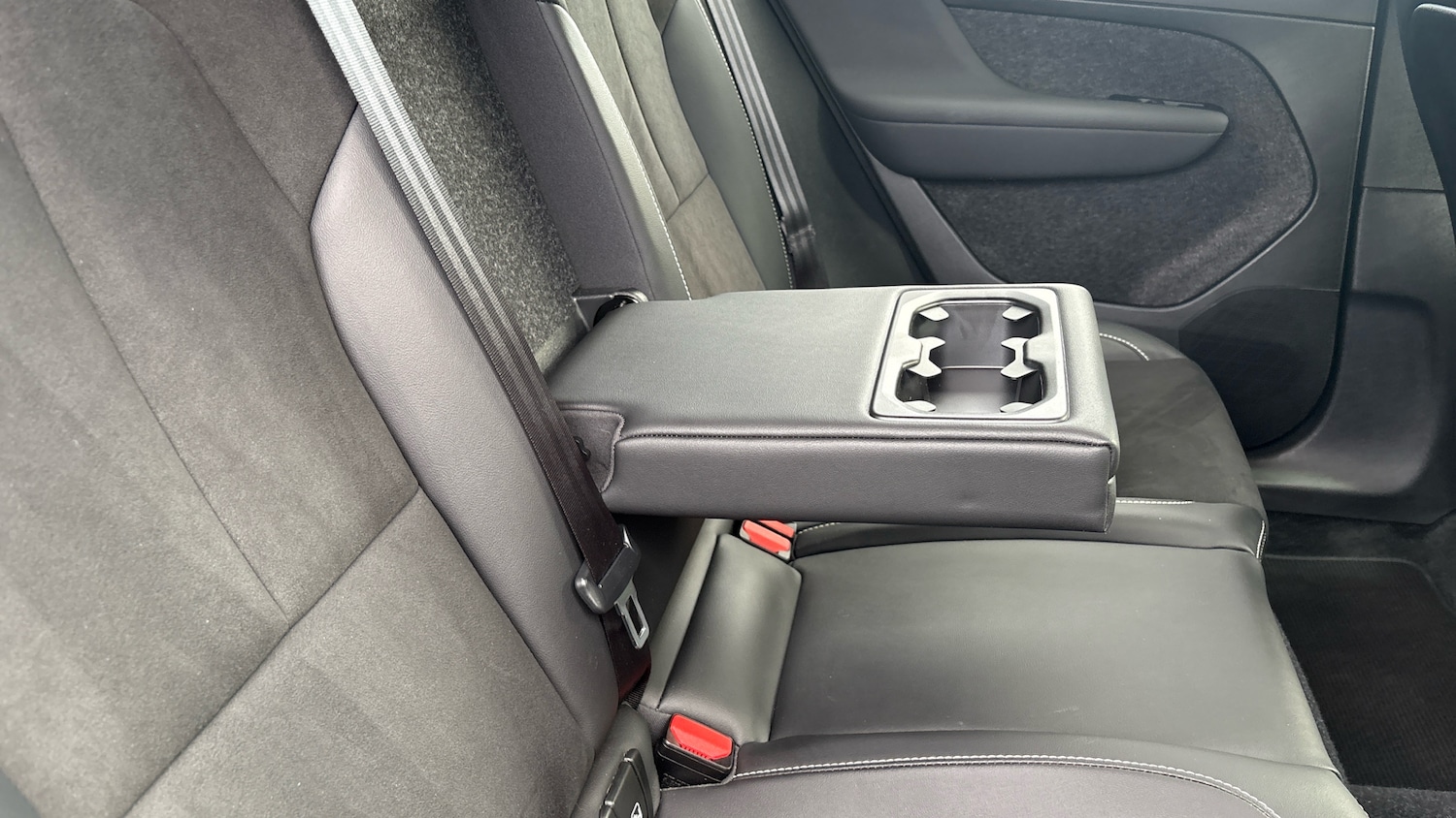 Used Volvo XC40 2022 for sale - 78084320: Photo 31