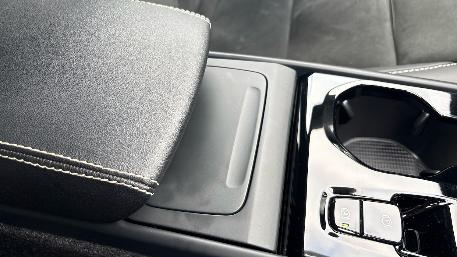 Used Volvo XC40 2022 for sale - 78084320: Photo 36