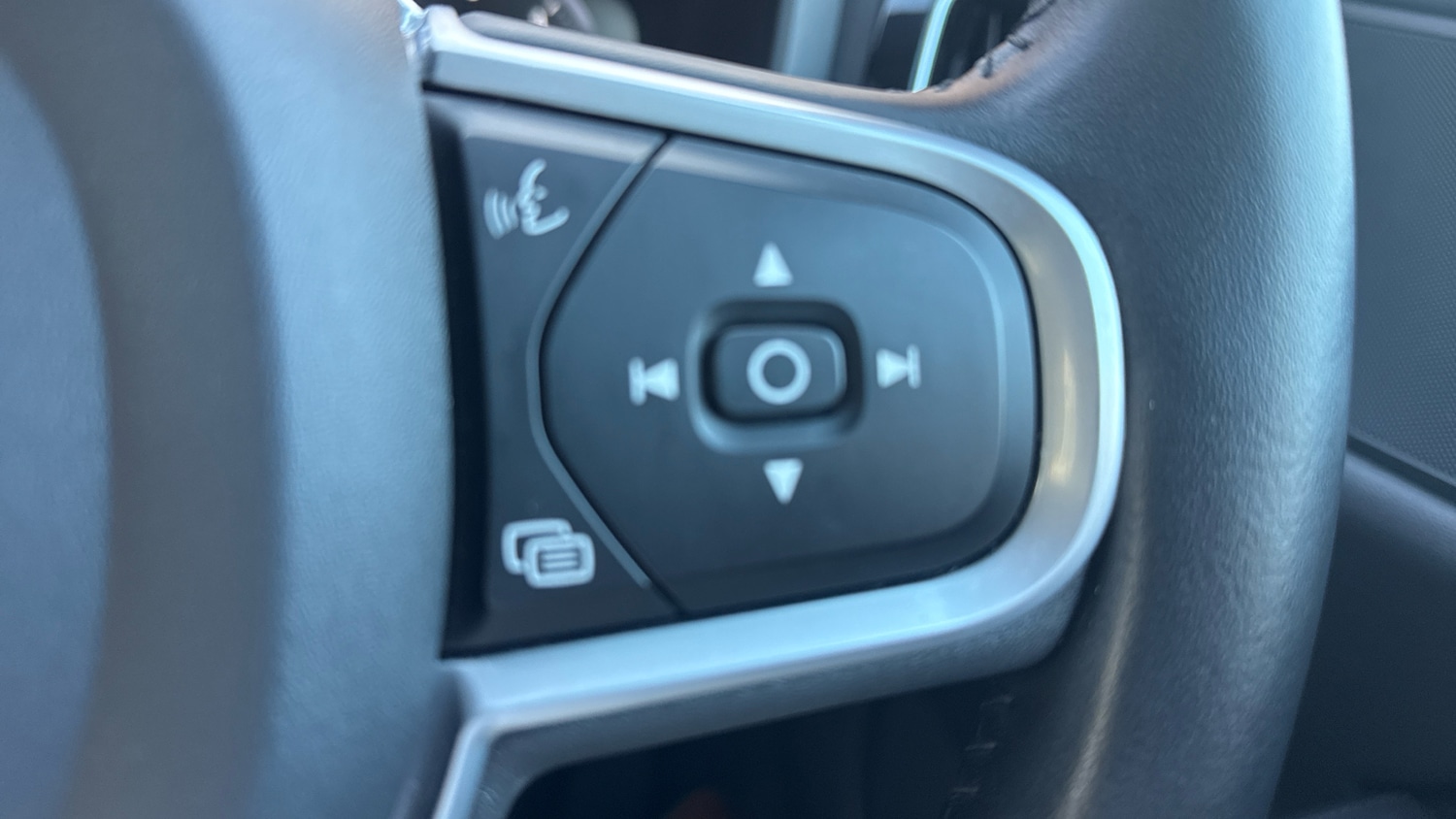 Used Volvo V60 2020 for sale - 76653227: Photo 22