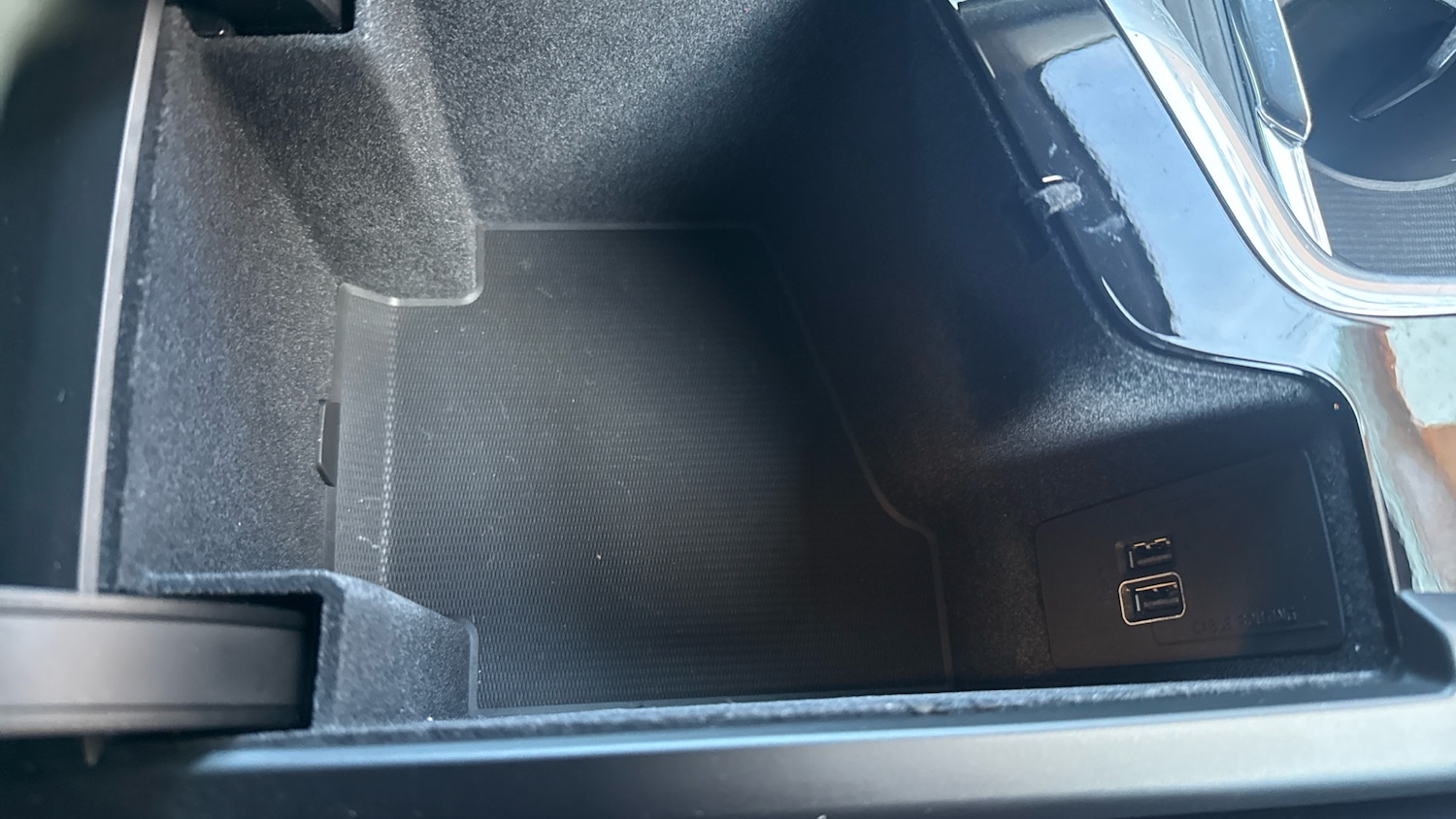 Used Volvo V60 2020 for sale - 76653227: Photo 32