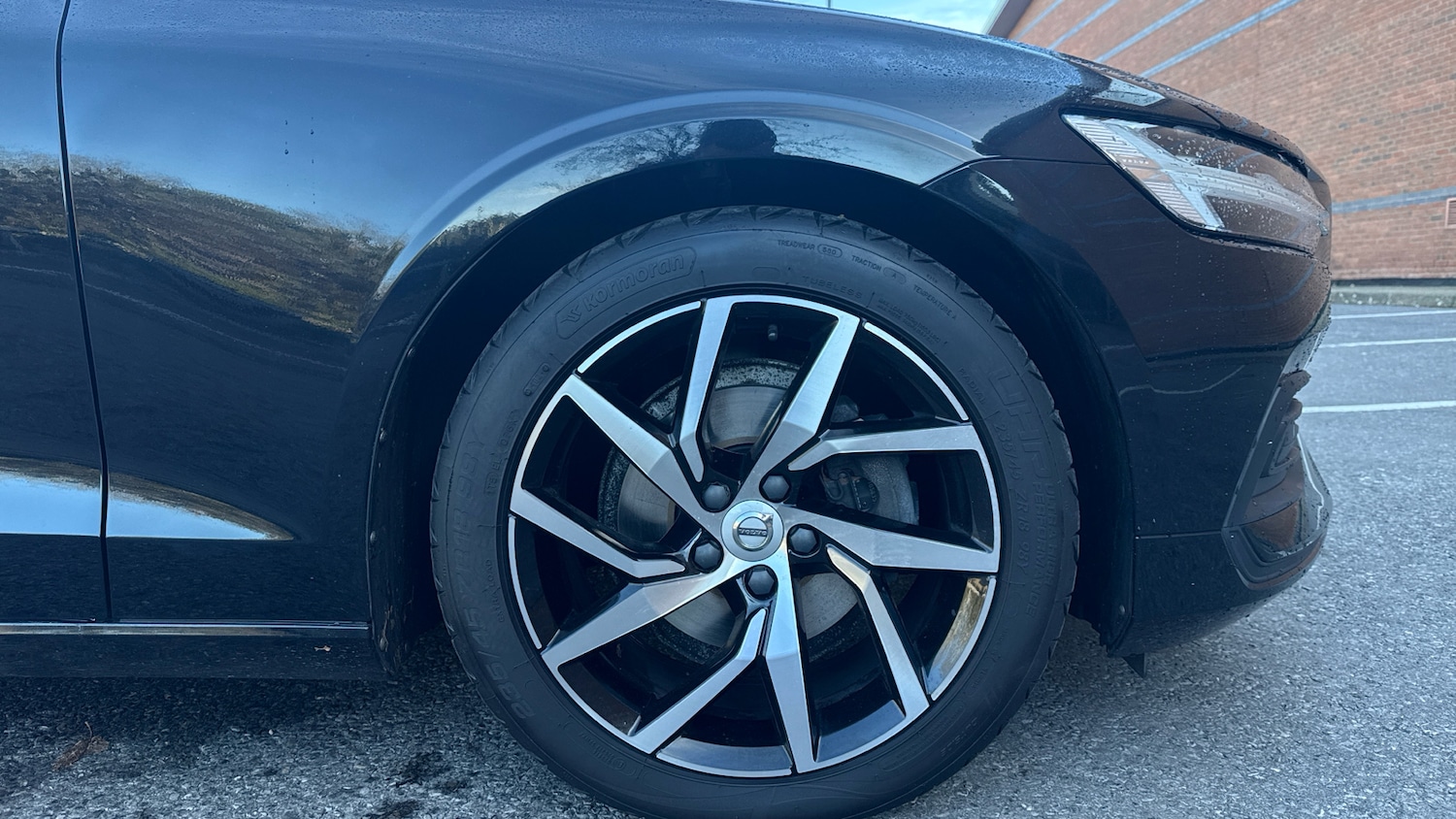 Used Volvo V60 2020 for sale - 76653227: Photo 9