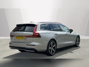 Used Volvo V60 2025 for sale - 78310231: Photo