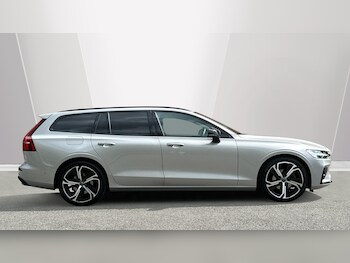 Used Volvo V60 2025 for sale - 78310231: Photo