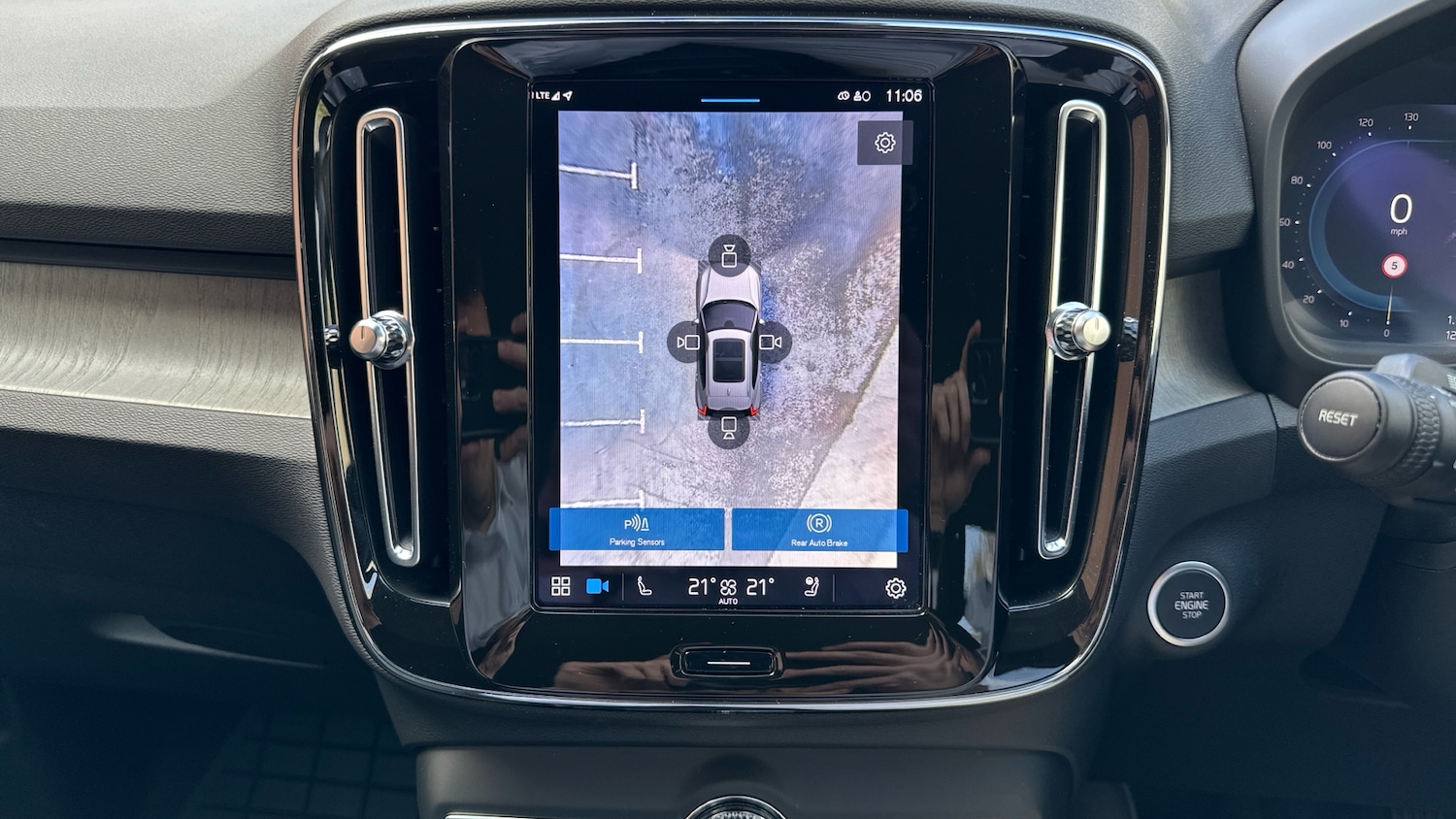 Used Volvo XC40 2023 for sale - 78080483: Photo 18