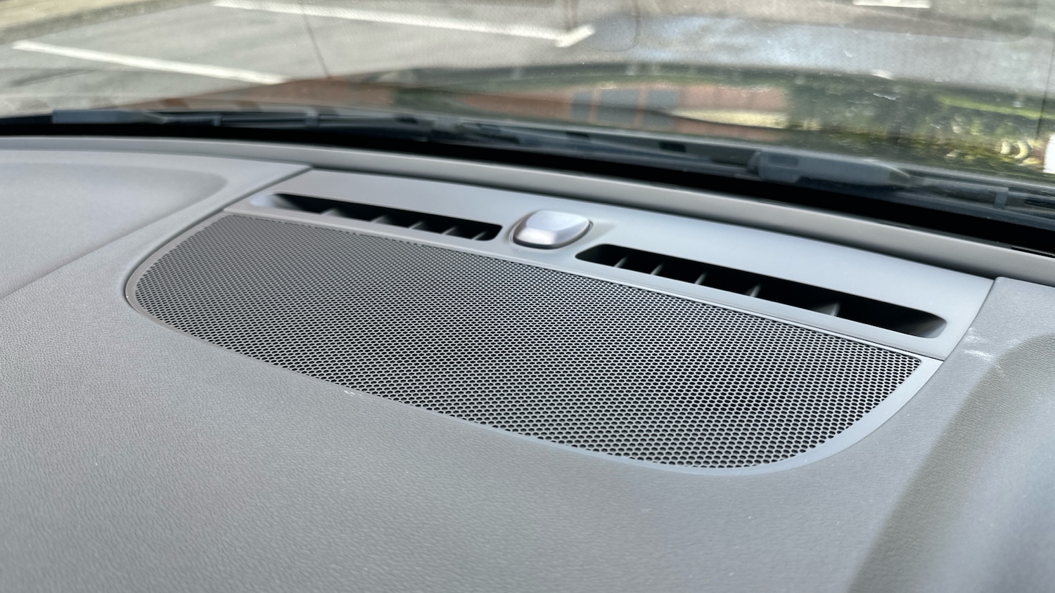 Used Volvo XC40 2023 for sale - 78080483: Photo 24