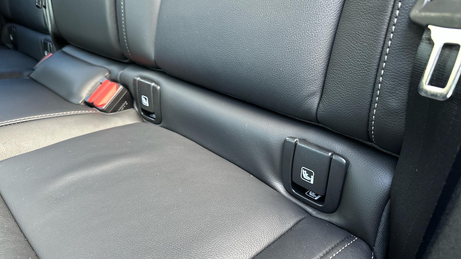 Used Volvo XC40 2023 for sale - 78080483: Photo 40