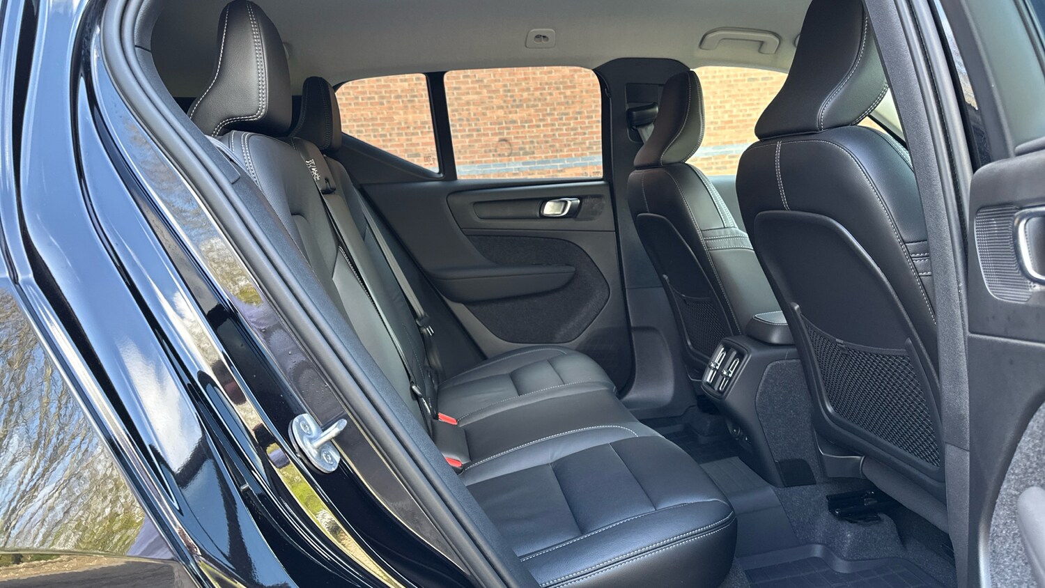 Used Volvo XC40 2023 for sale - 78080483: Photo 6