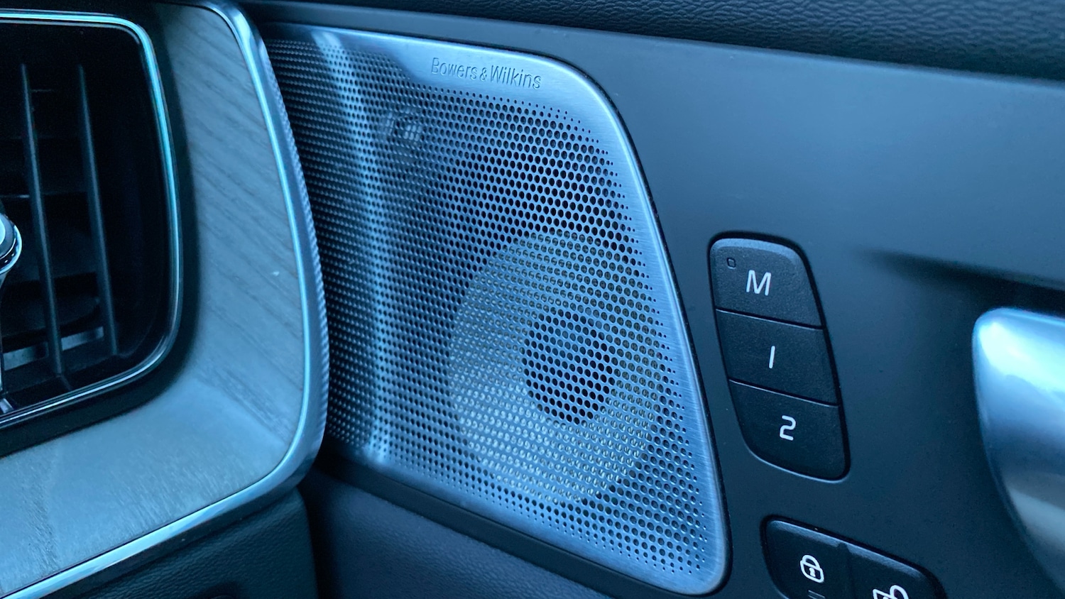 Used Volvo XC60 2023 for sale - 77435613: Photo 34