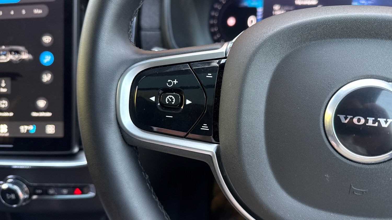 Used Volvo XC90 2025 for sale - 78199430: Photo 35