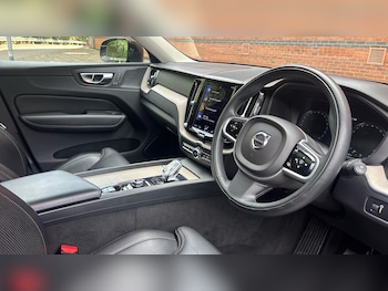 Used Volvo XC60 2021 for sale - 79420875: Photo